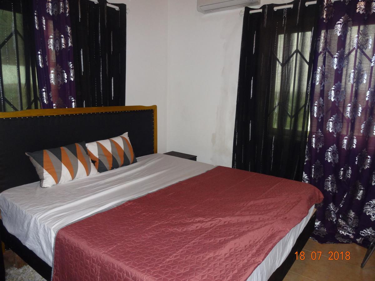 Nordik Palace Bed & Breakfast Tema Exterior photo