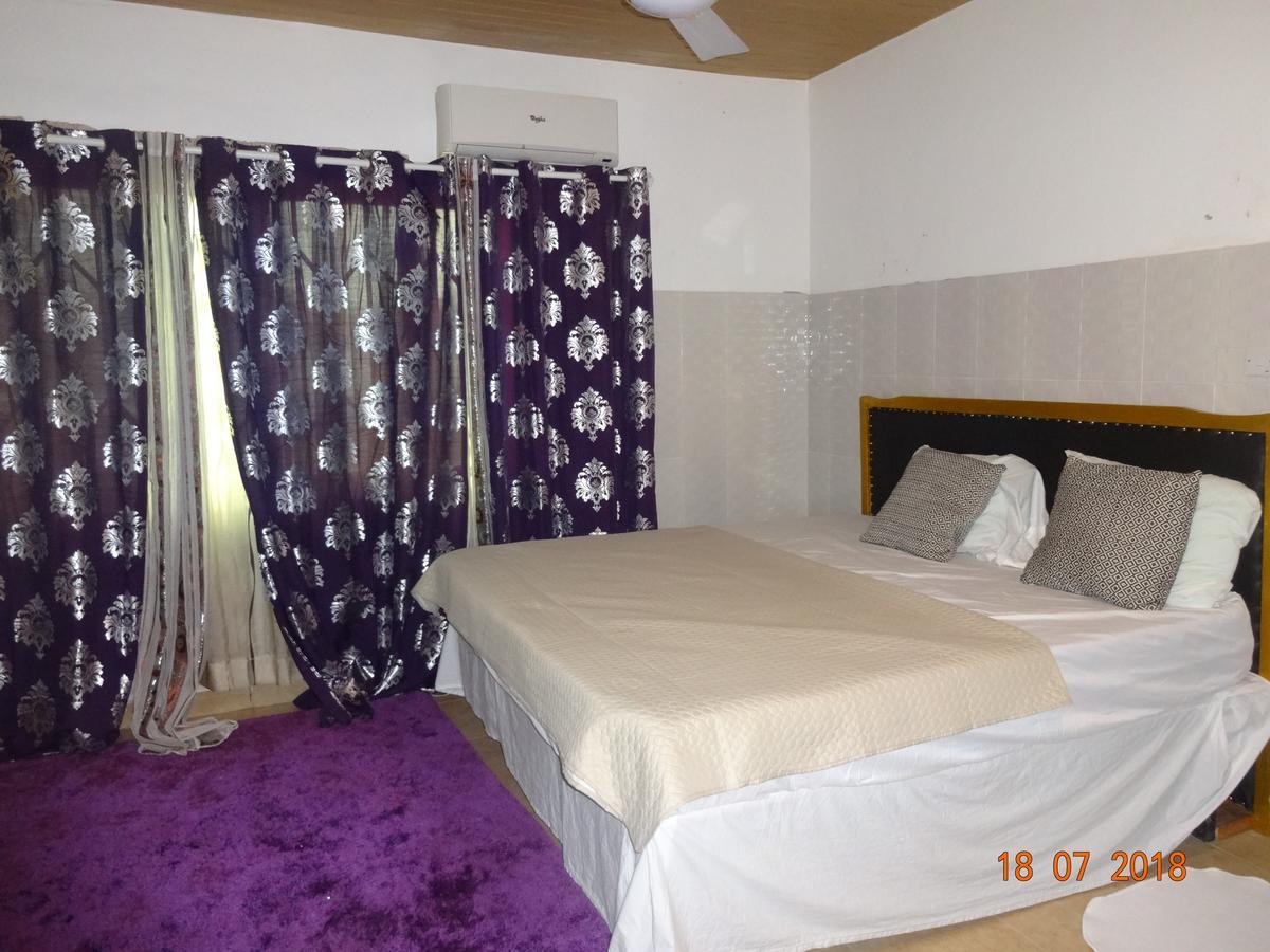 Nordik Palace Bed & Breakfast Tema Exterior photo