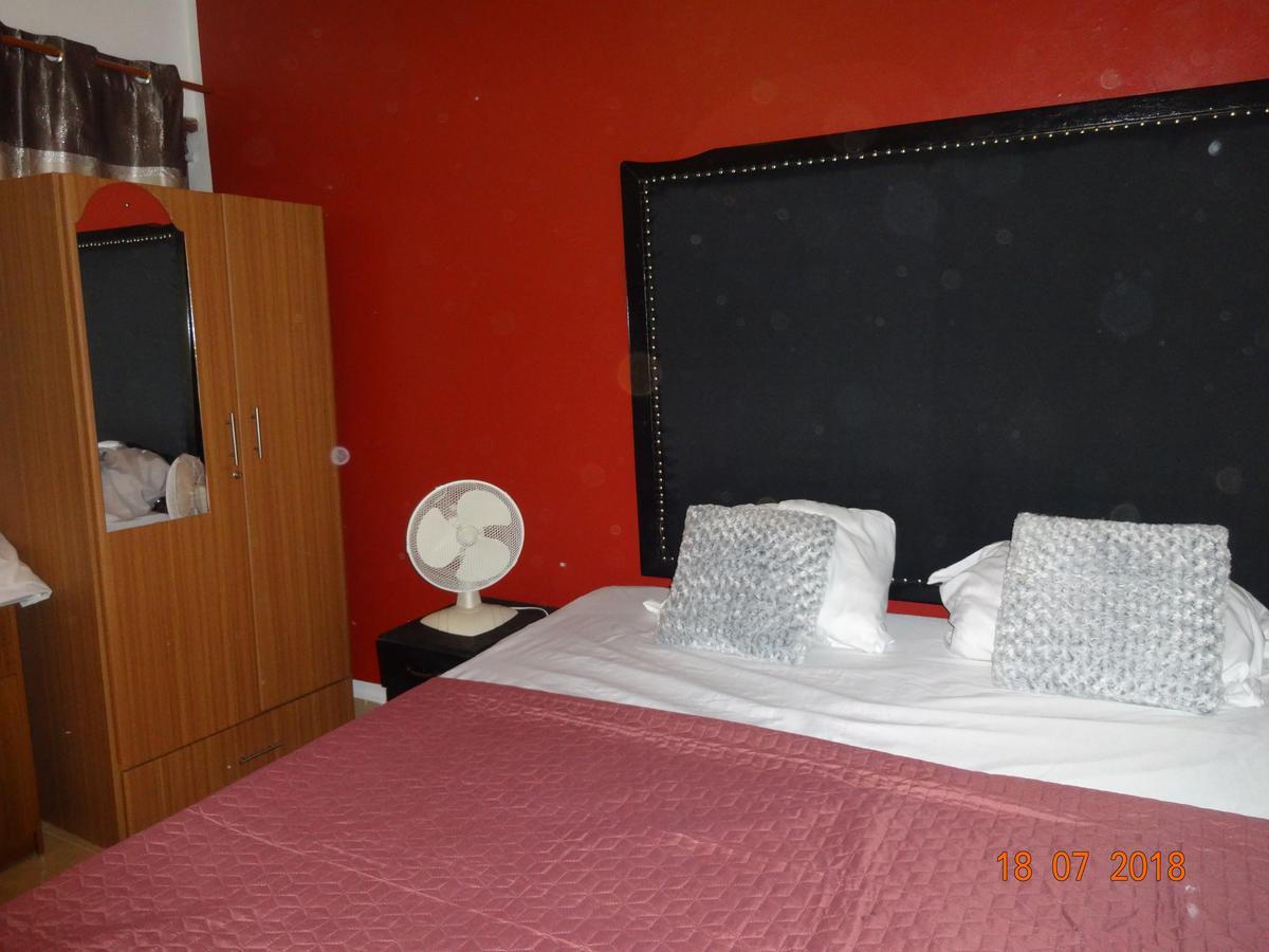 Nordik Palace Bed & Breakfast Tema Exterior photo