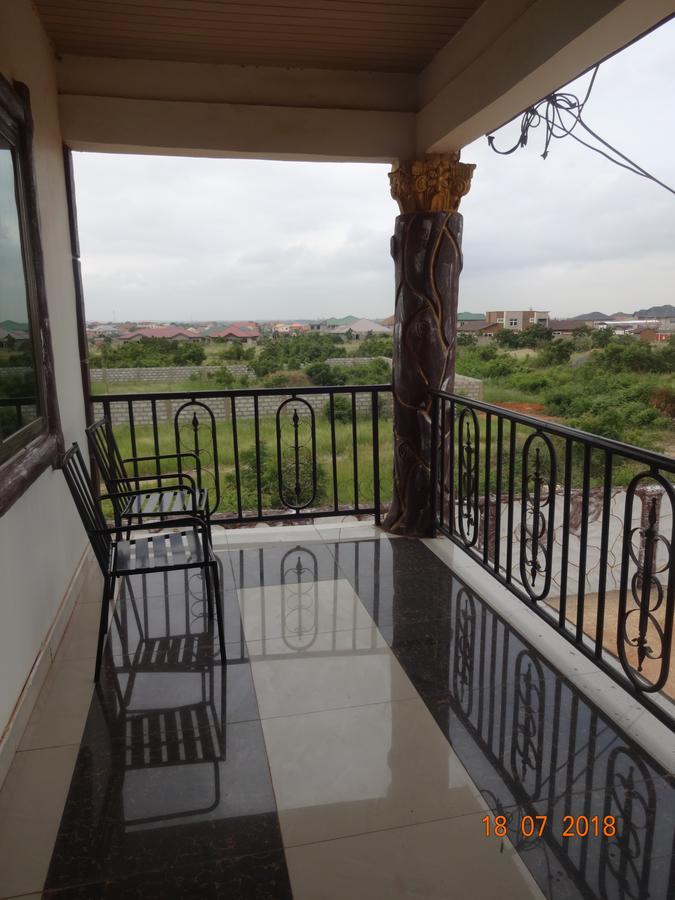 Nordik Palace Bed & Breakfast Tema Exterior photo